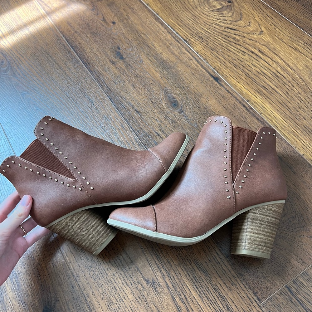LC Lauren Conrad Brown Ankle Booties with Stacked Heel